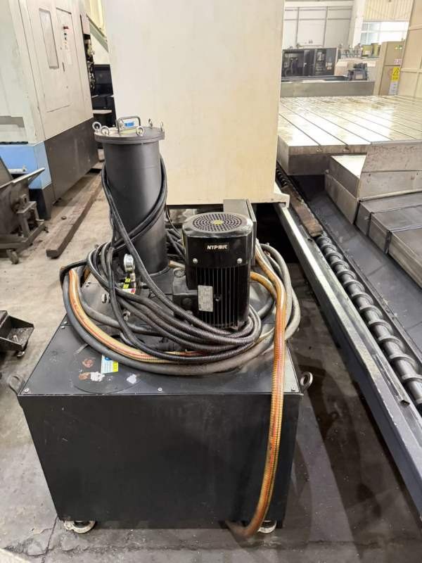 台湾大畏4033数控龙门，工作台2800/4200mm，门宽3250.