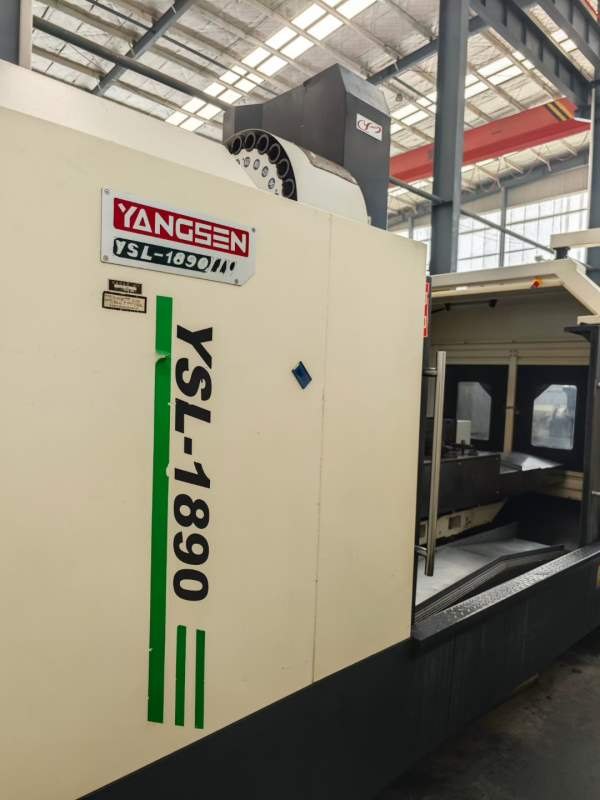 杨森系列1160，1375，1890立式加工中心多台。通电即用.