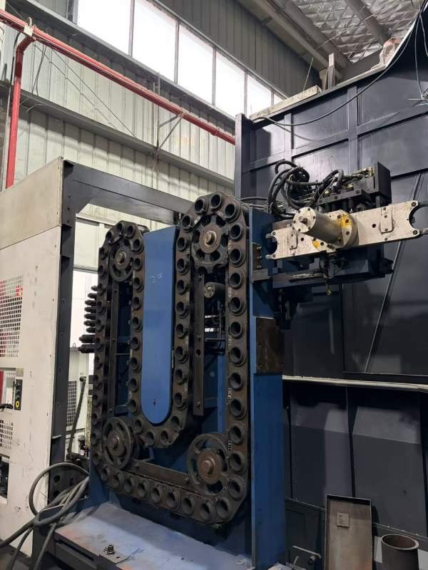 同款两台纽威800双台卧加。