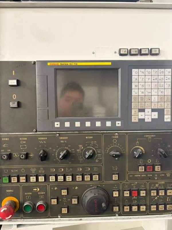 同款四台油机320立车，带Y轴。