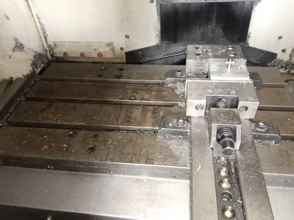 刚刚买下台湾珈玛600加工中心，三轴线规，主轴转速100.