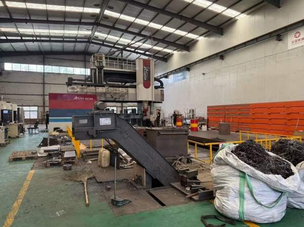 工厂闲置：三一重工龙门加工中心工作台310米，龙门过.