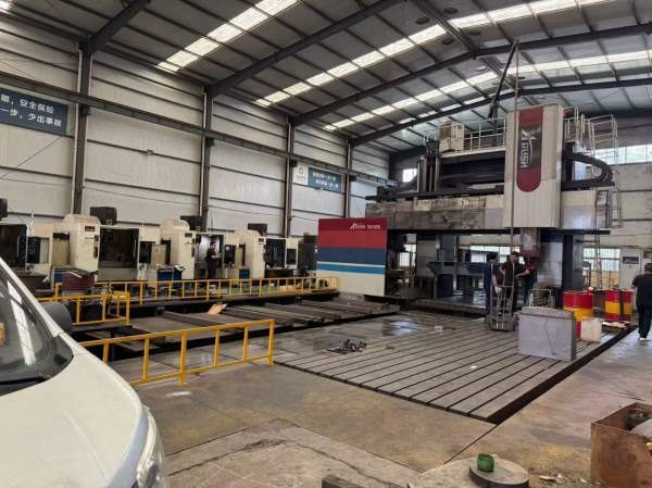 工厂闲置：三一重工龙门加工中心工作台310米，龙门过.