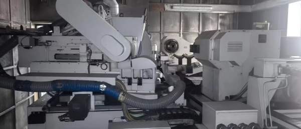 航空发动机主轴数控高精度万能外圆磨，带双端面功能，.