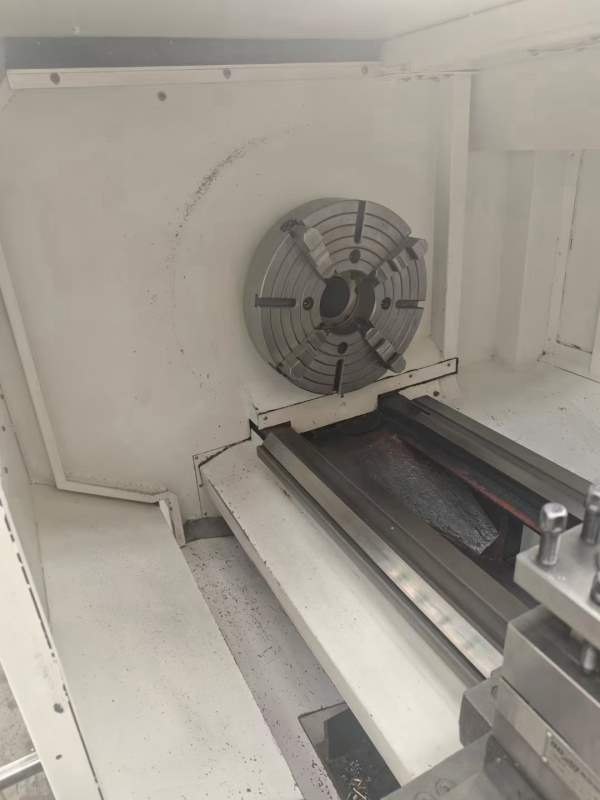 正宗宝鸡61633000数控车，22年设备，广数系统，带滚轮.