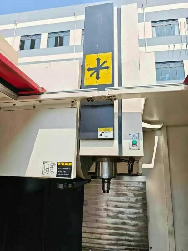 2018年华特855加工中心便宜好用！系统:三菱M80系统主.