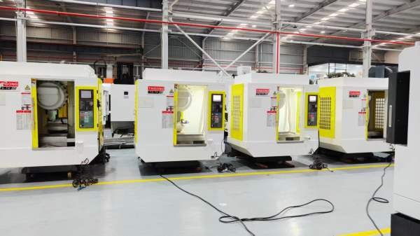 已售两台四台2023年台功T6钻攻机，三菱M80系统，BT30.