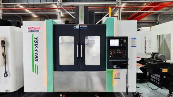新到一台2021年厦门扬森YSV-1160四轴加工中心，三菱M8.