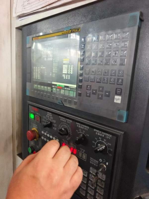 刚买一台1000单工位卧式加工中心发那科MFPLUS系统三轴.
