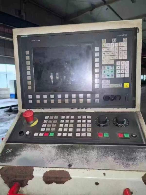 刚刚买下  昆机6513数控14米双面镗床  工作台1.414米 .