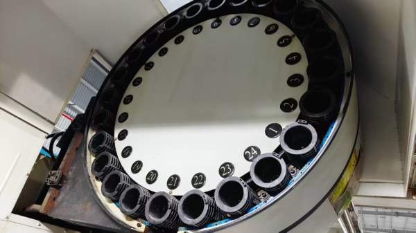 新到一台2022年高配南通国盛1270重型加工中心，两线一.
