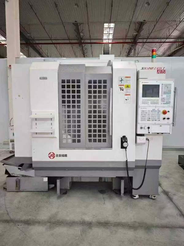北京精雕:JDLVM550TZ三轴行程:5500/400/350主轴转数:2.