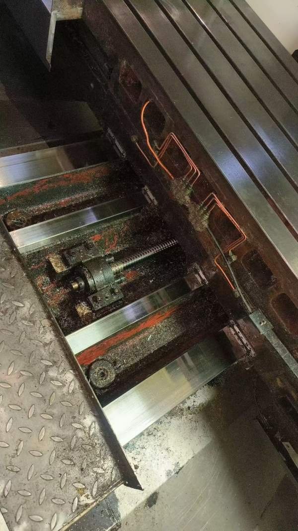 精品乔锋1060加工中心，台湾罗毅BT40主轴8000转，台湾.