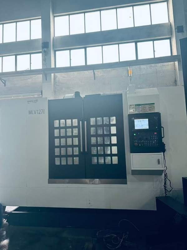 新到一台米兰德1270重型加工中心，两线一硬床身，台湾.