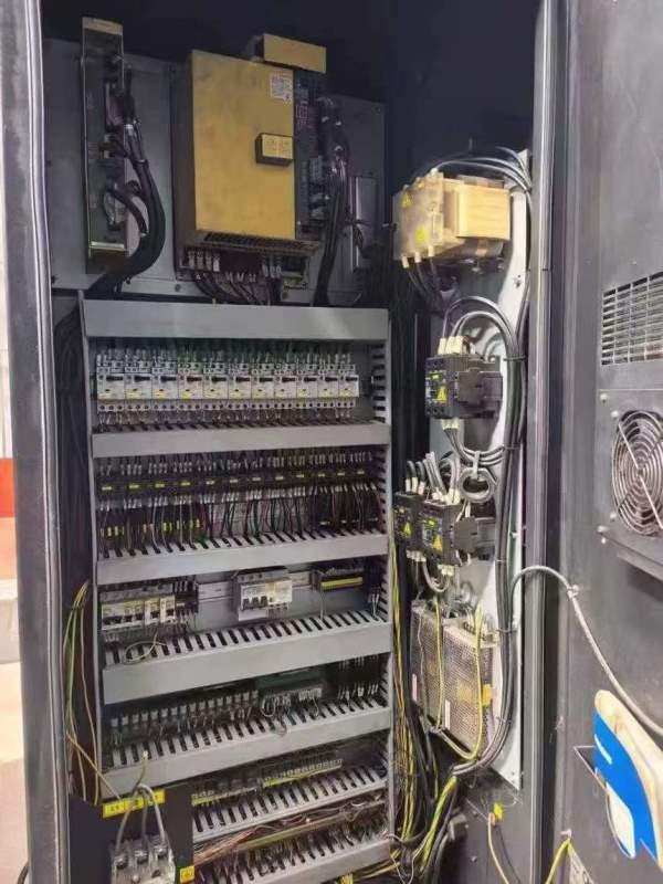 斗山DNM515立式加工中心工作台尺寸：mm三轴行程：X/Y/.