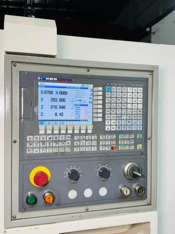 500重型刀塔机9成新22年产云南精机CK-500重型斜轨数控.