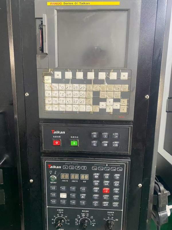 买下两台工厂在位台群T-V6加工中心，高配发那科OI-MF1.