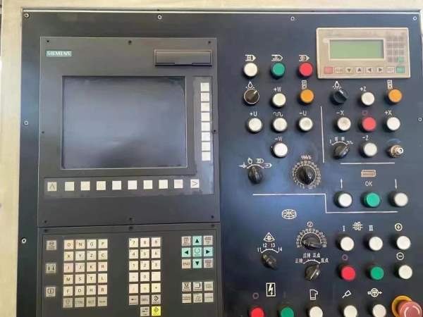 齐齐哈尔8米立车一台加工高度5米 承重量200T 卡盘7.1.