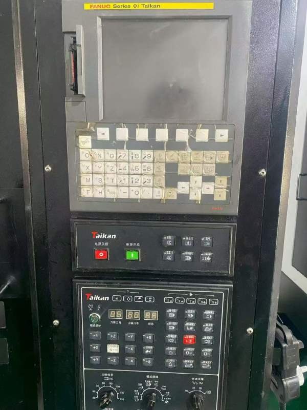 买下两台工厂在位台群T-V6加工中心，高配发那科OI-MF .