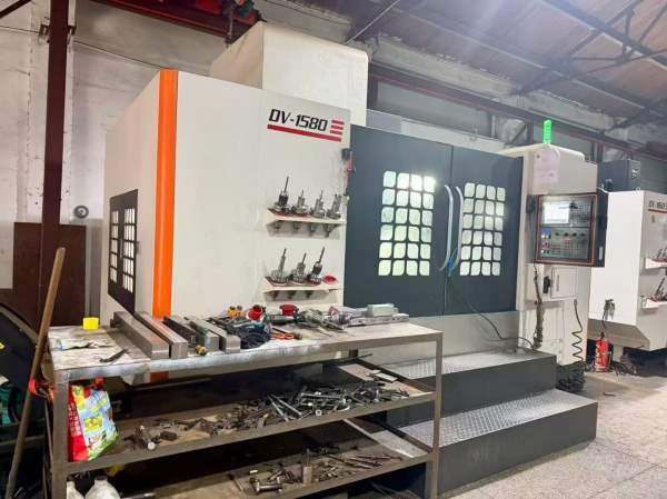 2024年德匠1580数控铣！50主轴，三菱系统，两线一硬，.