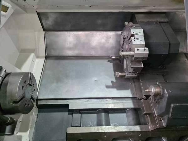 韩国威亚 L400C 数控车削中心，卡盘规格15寸，棒料通.