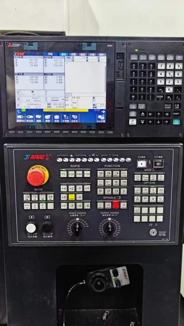 新到一台2025年乔峰VH85重型855加工中心，三菱M80系统.