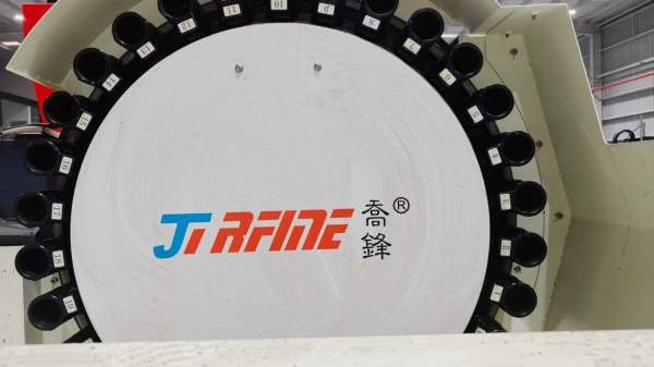 新到一台2025年乔峰VH85重型855加工中心，三菱M80系统.