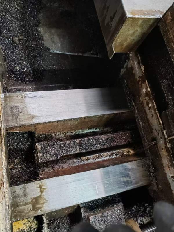 几万块钱，盛鸿大业1270数控铣，三轴硬轨，M70系统，.