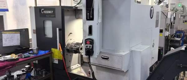 同款2台台湾程泰GLS200数控车床12工位重型伺服刀塔加.