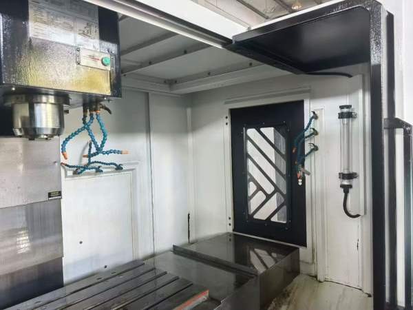 台湾珈H玛V-1000L工加中心 三轴滚住线轨.X-Z重轴型6滑.