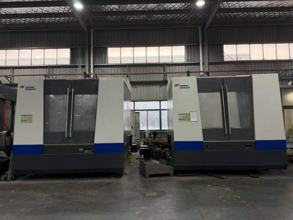 同款两台纽威800双工位卧式加工中心2018年纽威HM805T.