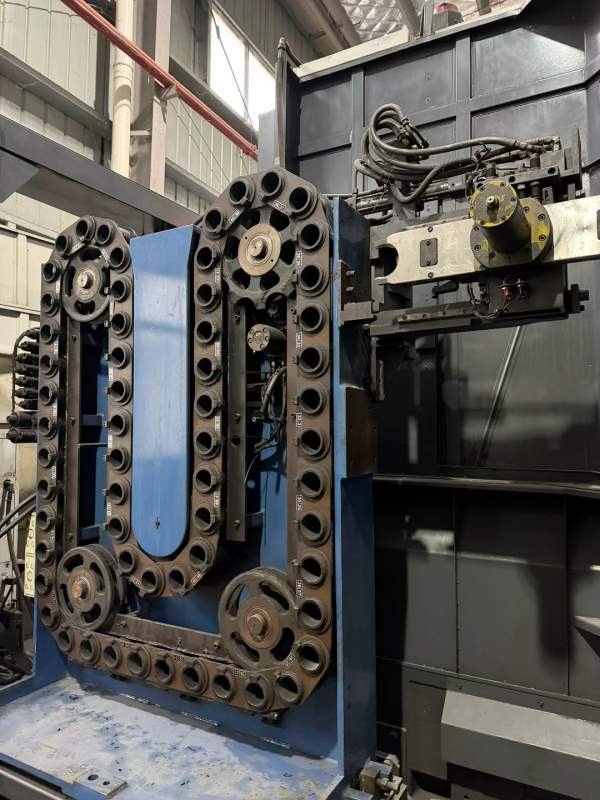 同款两台纽威800双工位卧式加工中心2018年纽威HM805T.