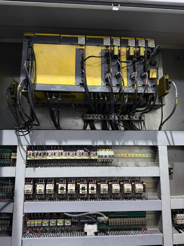 同款两台纽威800双工位卧式加工中心2018年纽威HM805T.