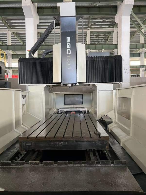 中捷1630数控龙门加工中心，三轴行程X/Y/Z：3200/1820.
