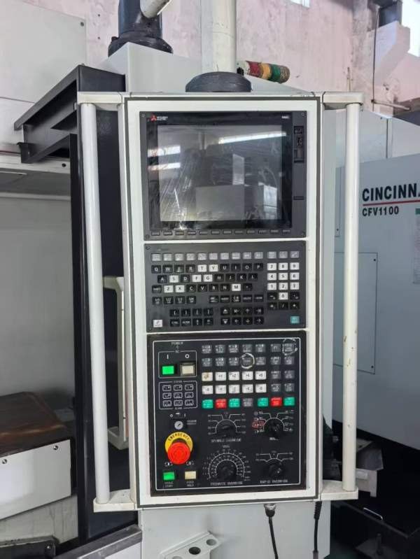 同款两台辛辛那提1100高速模具机 三菱M80A包大功率系.