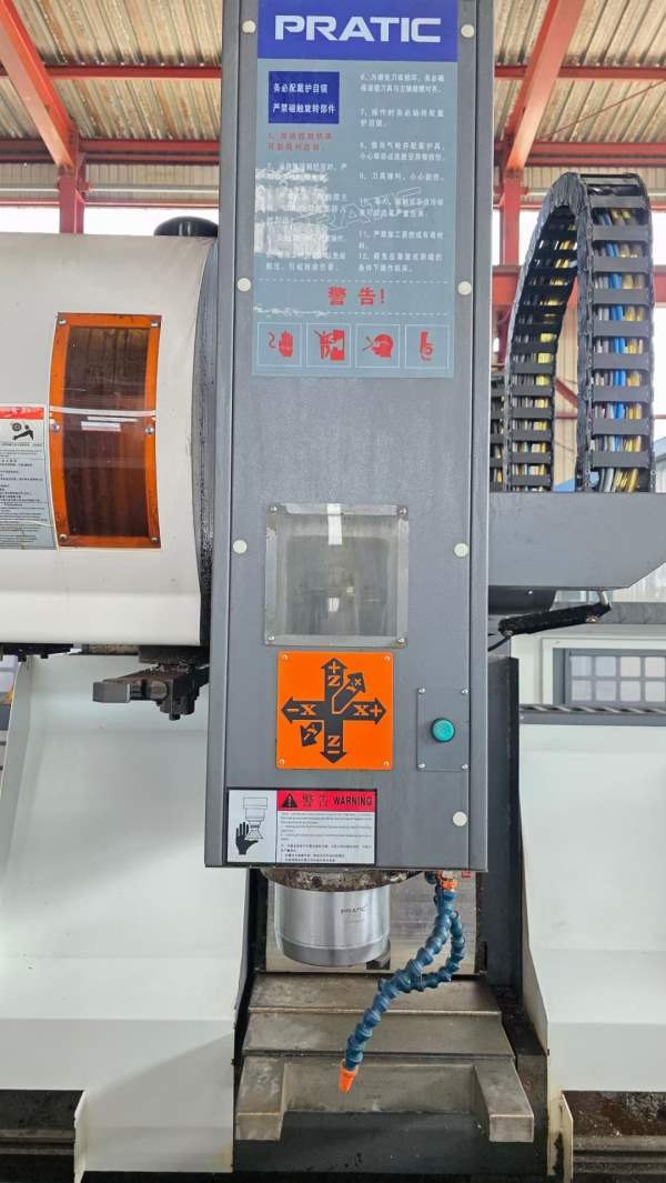 普拉迪PYC4500型材加工机，全铸件床身的配机型，FANUC.