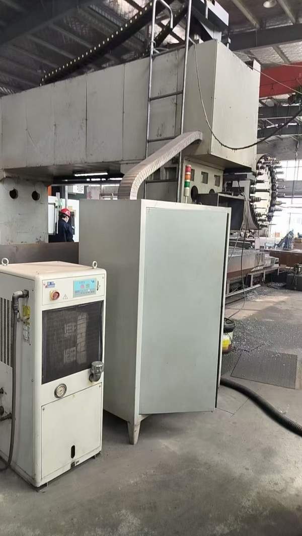 新定青岛永立4025龙门加工中心，工作台2米4米，门宽2..