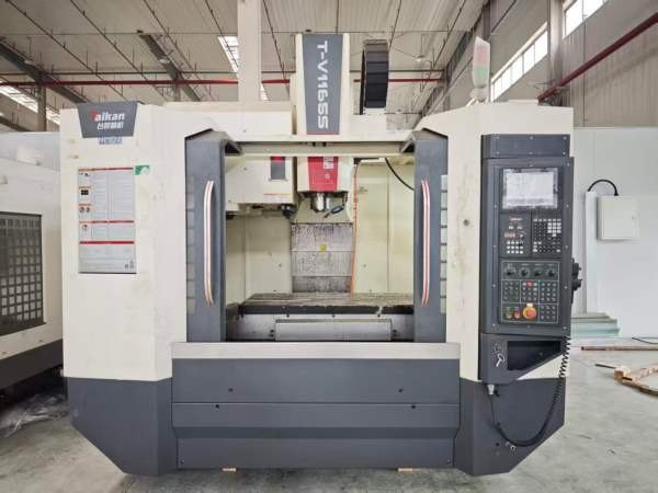使用1000多小时、刚刚拿下台群T-V1165S加工中心，三菱.