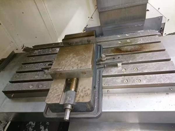 2017年一通855加工中心，两线一硬，发那科MF系统，BT4.