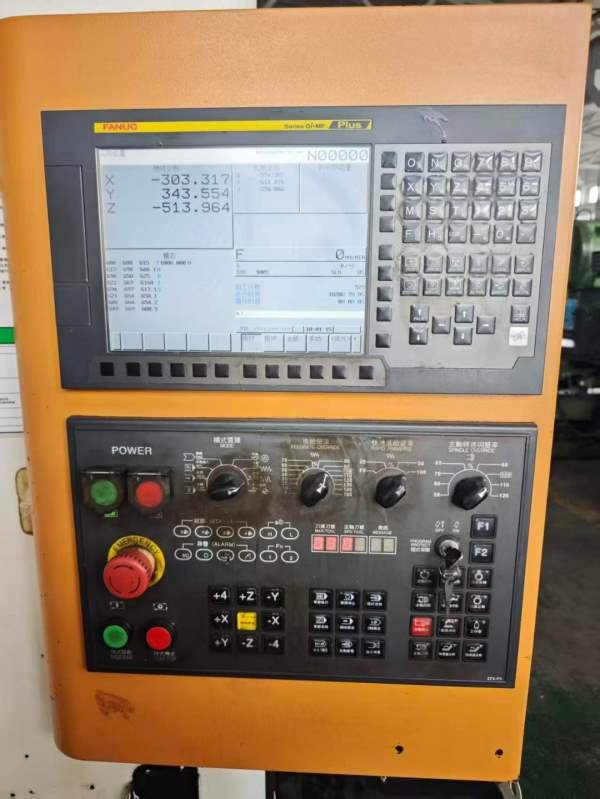刚刚拿下虹光伟业GL-1613龙门加工中心一台、发那科MFp.