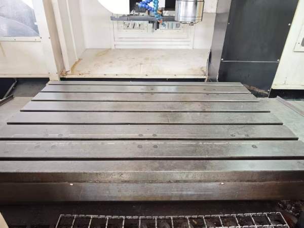 刚刚拿下虹光伟业GL-1613龙门加工中心一台、发那科MFp.