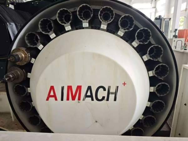 刚刚拿下虹光伟业GL-1613龙门加工中心一台、发那科MFp.