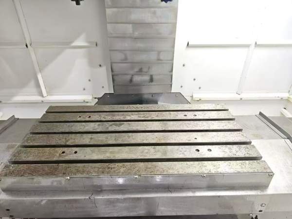 精志重型855加工中心发那科MF PIUS系统，BT40主轴1000.