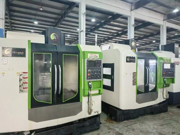 格勒玛GRM-850V加工中心台湾珊羚光机三轴滚柱导轨.X-Z.