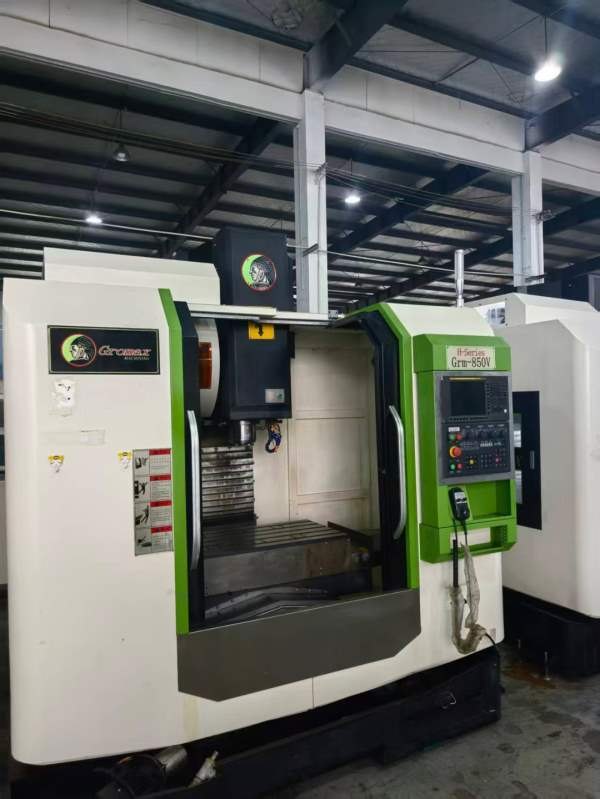 格勒玛GRM-850V加工中心台湾珊羚光机三轴滚柱导轨.X-Z.