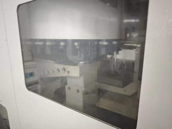 北京精雕:JDLVM550TZ出厂年份:2021年三轴行程:5500/40.