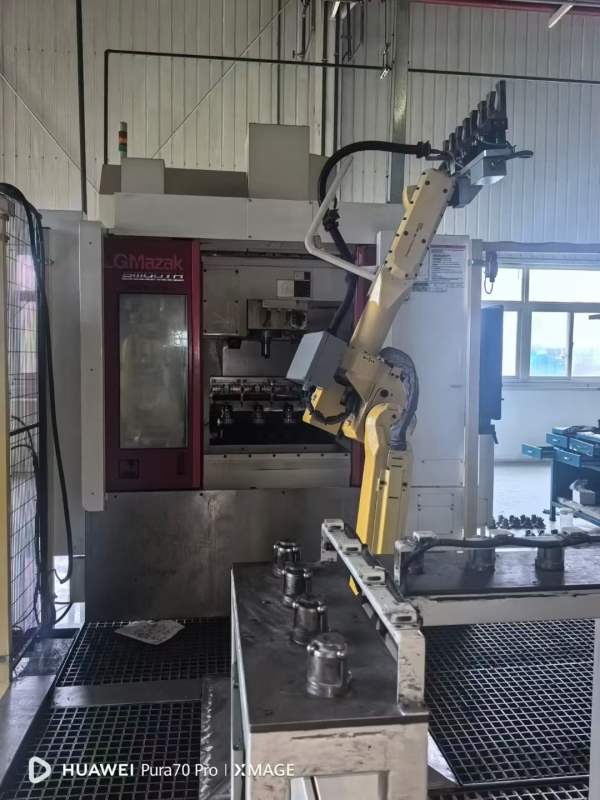 一台准信马扎克430A   带中心出水  液压夹具  喜欢的.
