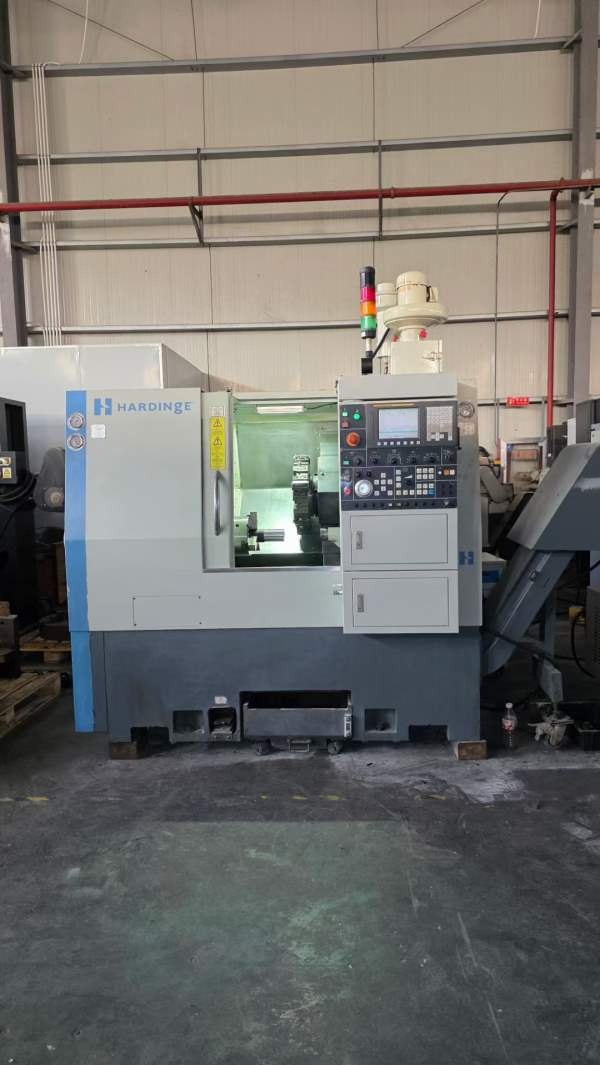 哈挺EU51高精度车削中心床身回转直径：457mm加工直径.