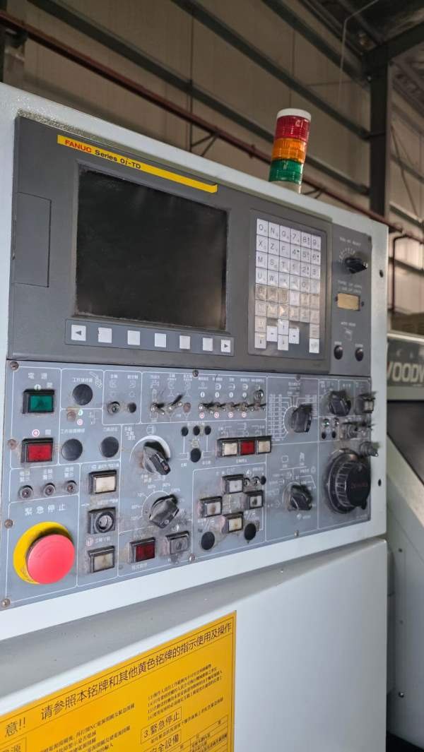 程泰GLS200，特价机2台8寸卡盘，线规，加工长度500，.