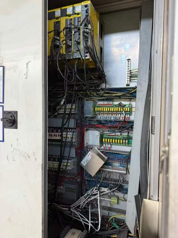下个礼拜提货刚刚买下一台重型5028数控龙门发那科系统.